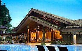 Bluewater Maribago Beach Resort